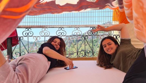 Rubina Dilaik with sister Jyotika Dilaik