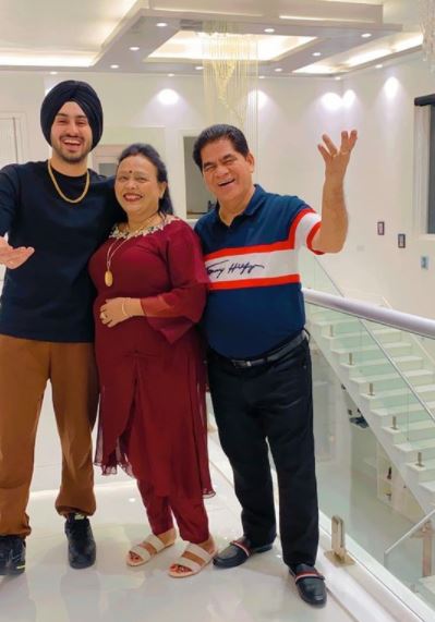 Rohanpreet Singh with his in-laws