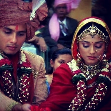 A still from the movie Vivah