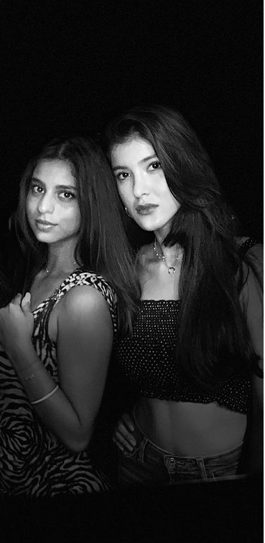 Shanaya Kapoor And Suhana Khan 