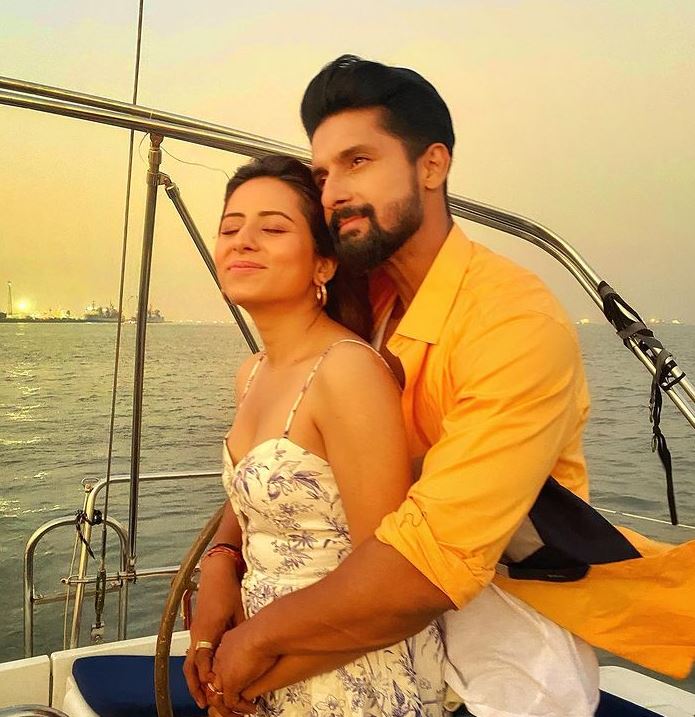 Ravi Dubey and Sargun Mehta