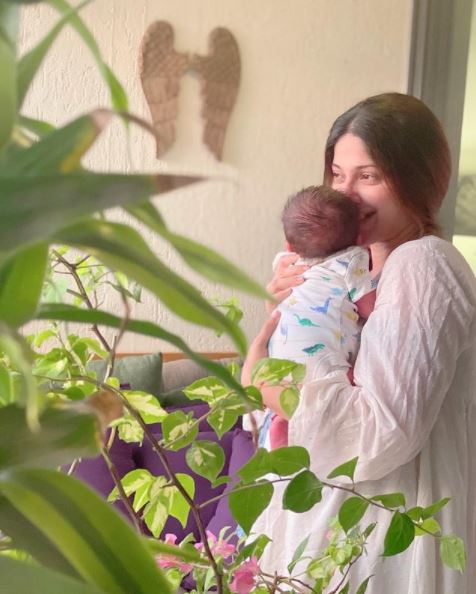 Mohit Malik son Ekbir with mother Aditi Shirwaikar