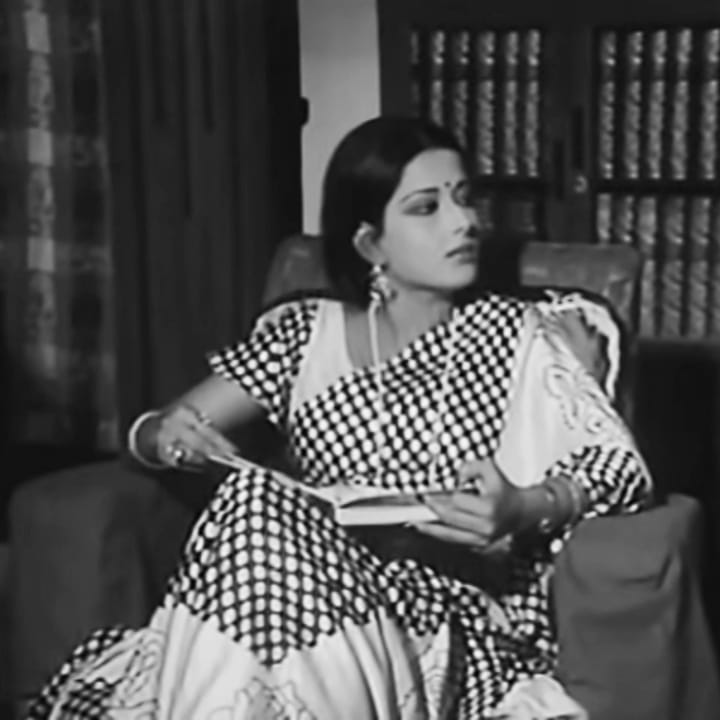 Moushumi Chatterjee - Wikipedia