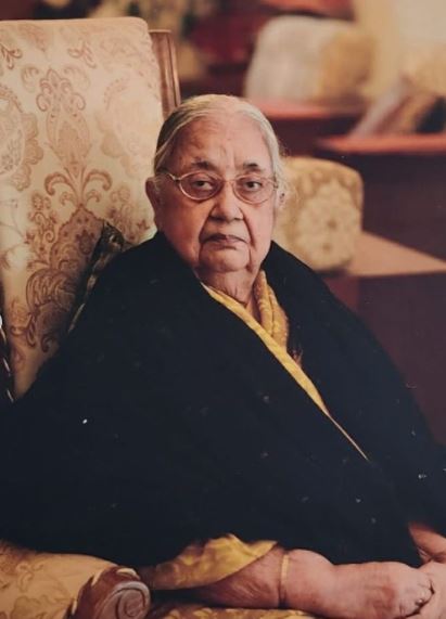 adhyayan suman grandmother