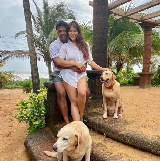 Kim Sharma Leander Paes