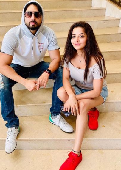 Monalisa with husband Vikrant Singh