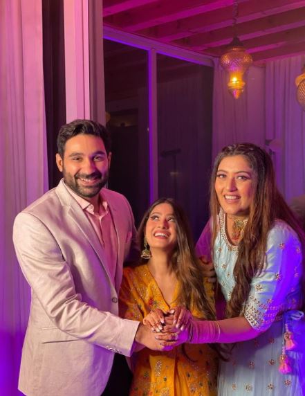 Shireen Mirza engagement pictures