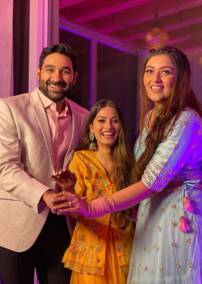 Shireen Mirza engagement pictures