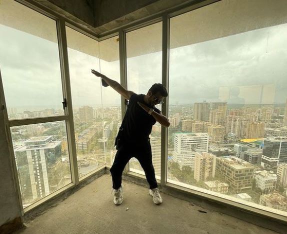 Arjun bijlani New House gift wife Neha Swami