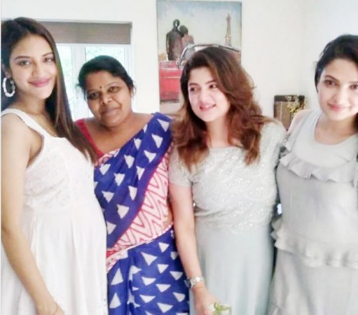 Nusrat with her fellow actresses