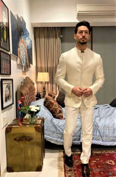 Tiger Shroff 8bhk apartment