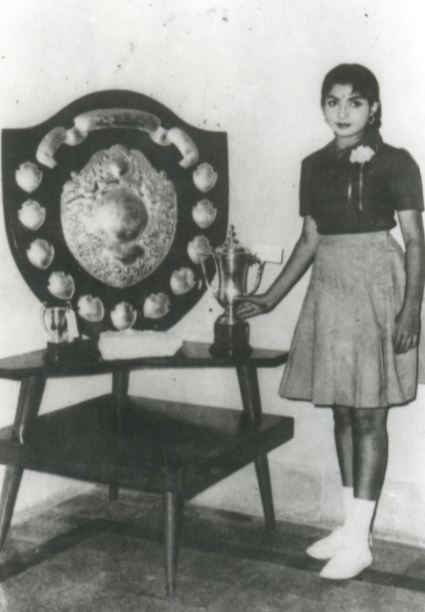 Jayalalithaa childhood picture school days