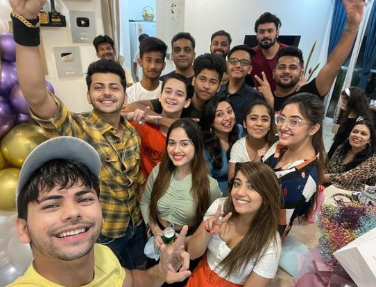 Sidharht nigam abhishek