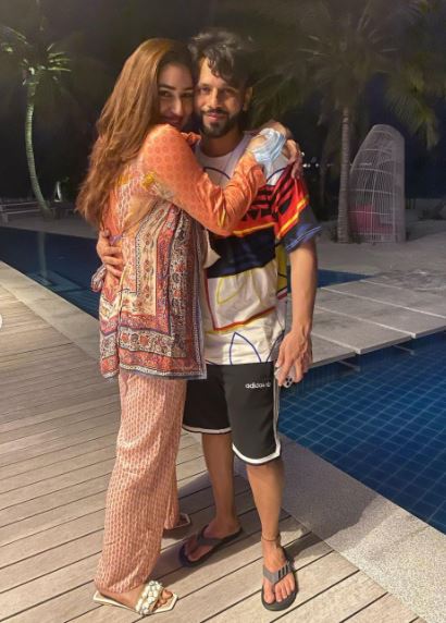 Disha Parmar Rahul Vaidya Honeymoon Birthday maldives