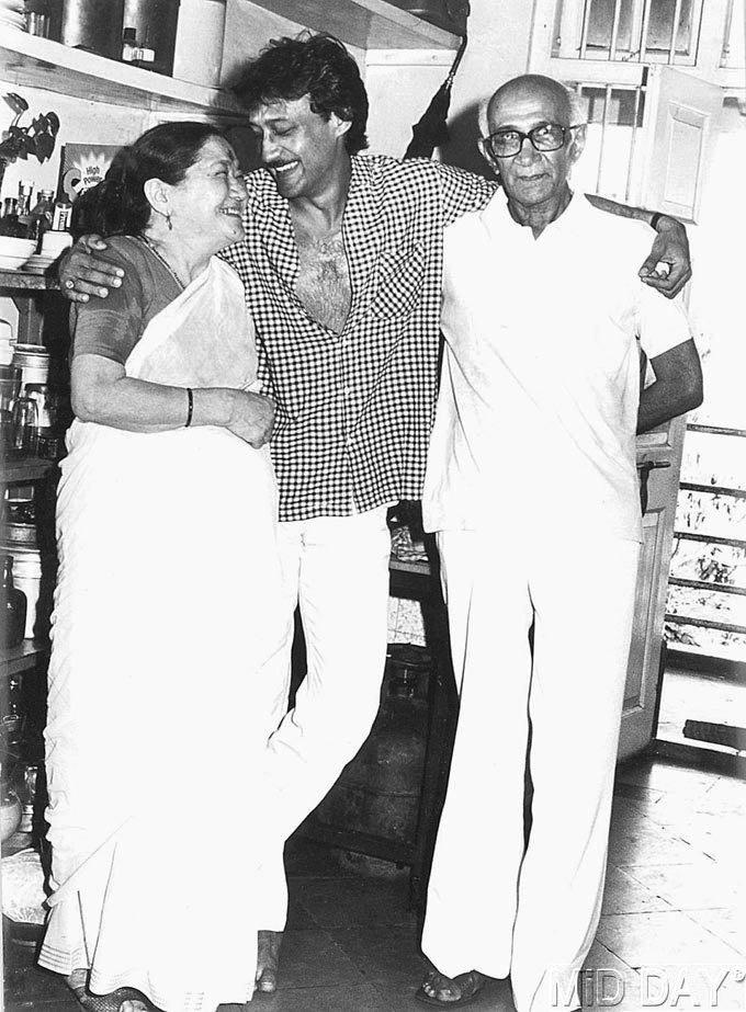 Jackie Shroff with his parents