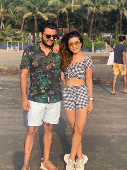 Neha Marda husband Ayushman Agrawal