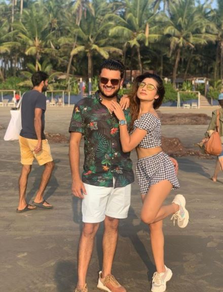 Neha Marda husband Ayushman Agrawal