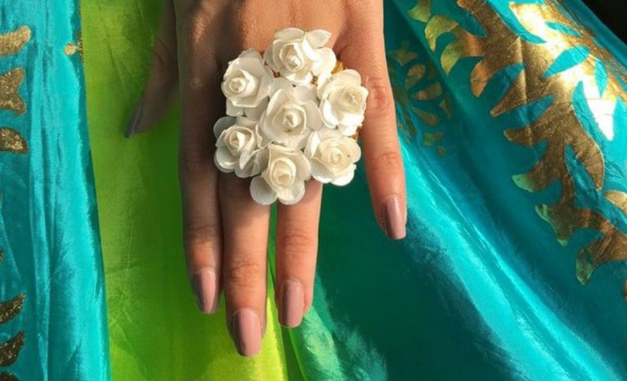 monotone floral rings