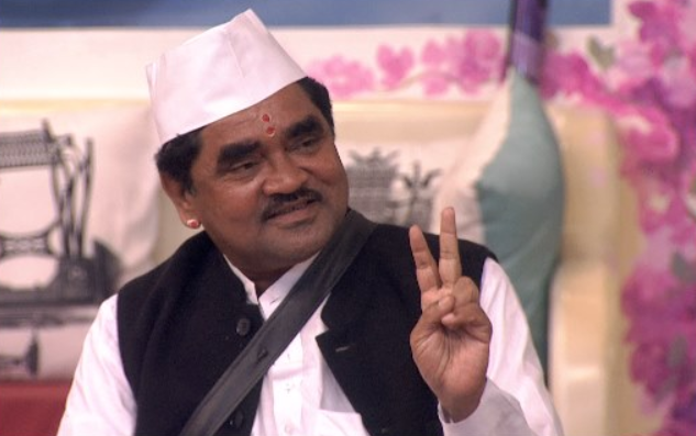 Bigg Boss pandit janardhan tejasswi karan