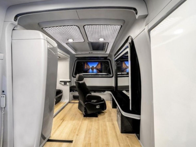 Allu Arjun vanity van caravan Falcon pictures 