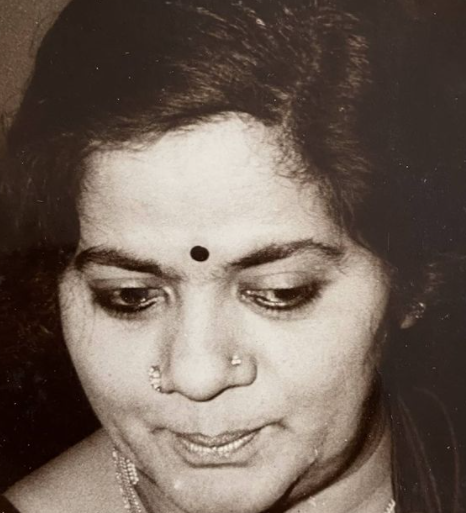 Hema Malini mother Jaya Chakravarthy