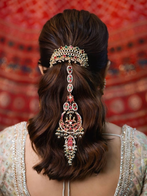 14 Best Reception Hairstyles For Brides | Be Beautiful India