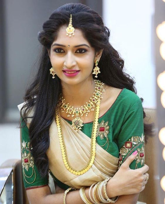 Kerala wedding hair styles Images • Anjali (@anjuanjaliii) on ShareChat