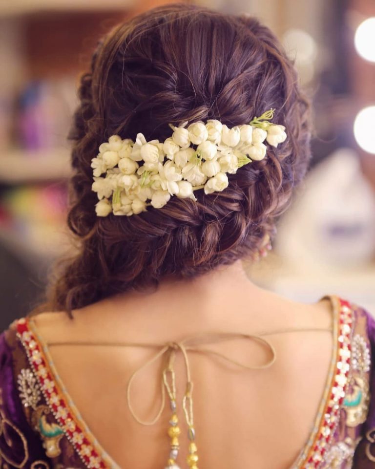 Bridal Hairstyles With Jasmine, A Classic Style Back In Trend | WedMeGood