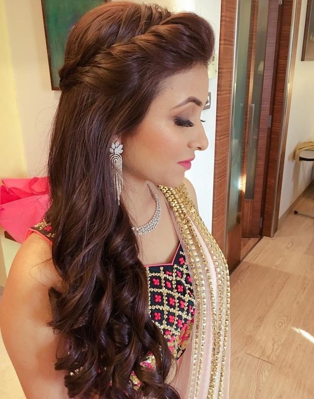 Collection 97+ hairstyle for lehenga super hot