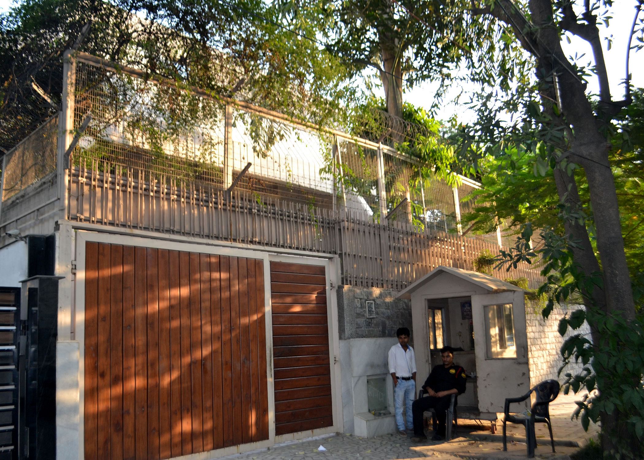Amitabh Delhi Home