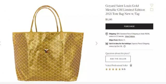 Kareena & Janhvi Kapoor's Goyard Tote bag costs over INR 1.5 lakh