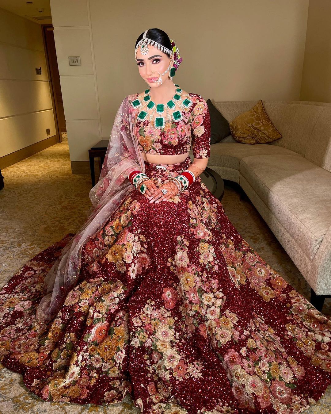 Stunning bride ayeza khan in latest designer nikah walima jewellery set  jhumer tika choker earring complete set hand made uk usa canada