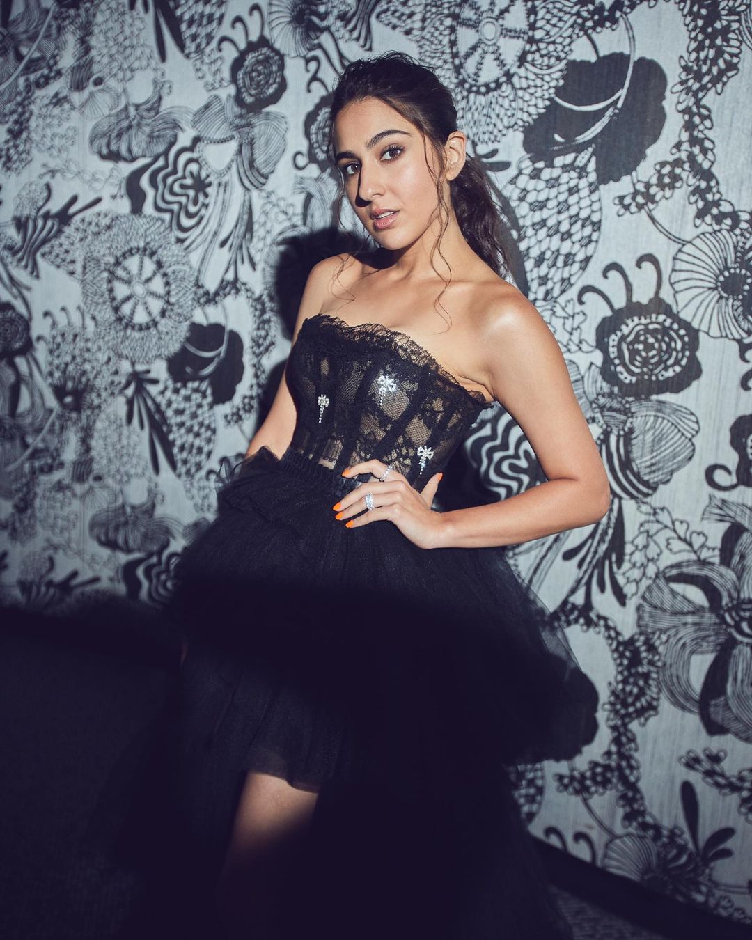 Sara Ali Khan Grabs The Limelight In A Black Ruffled Dress Worth Rs. 17 ...