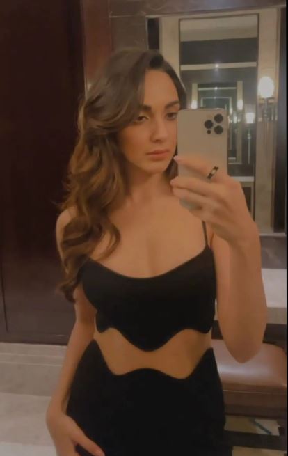 kiara advani black dress