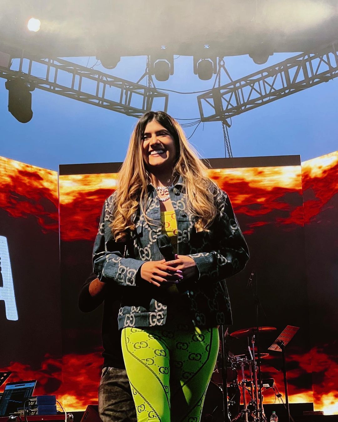 Kumar Mangalam Birla Daughter Ananya Birla Bold Pictures Singer