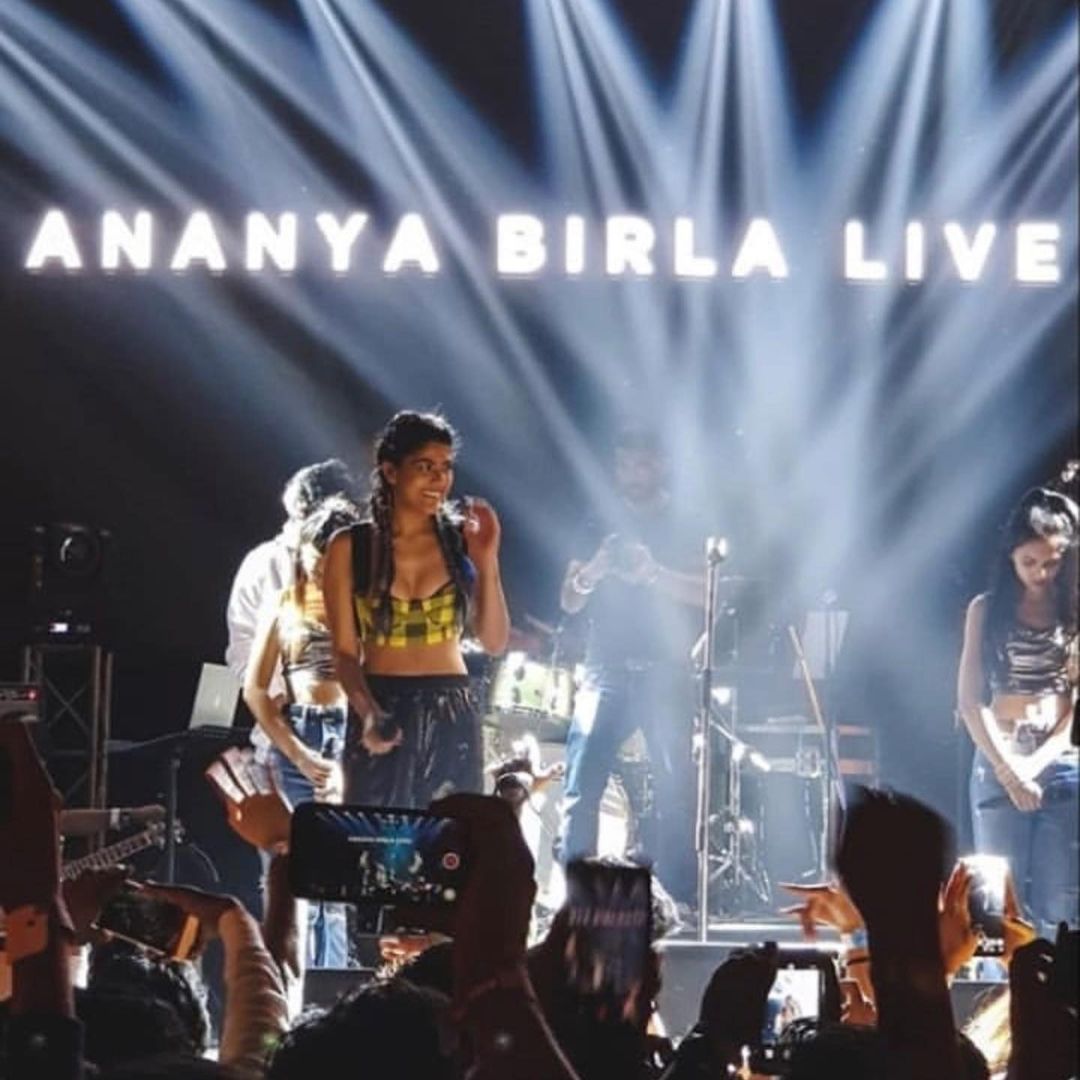 Kumar Mangalam Birla Daughter Ananya Birla Bold Pictures Singer