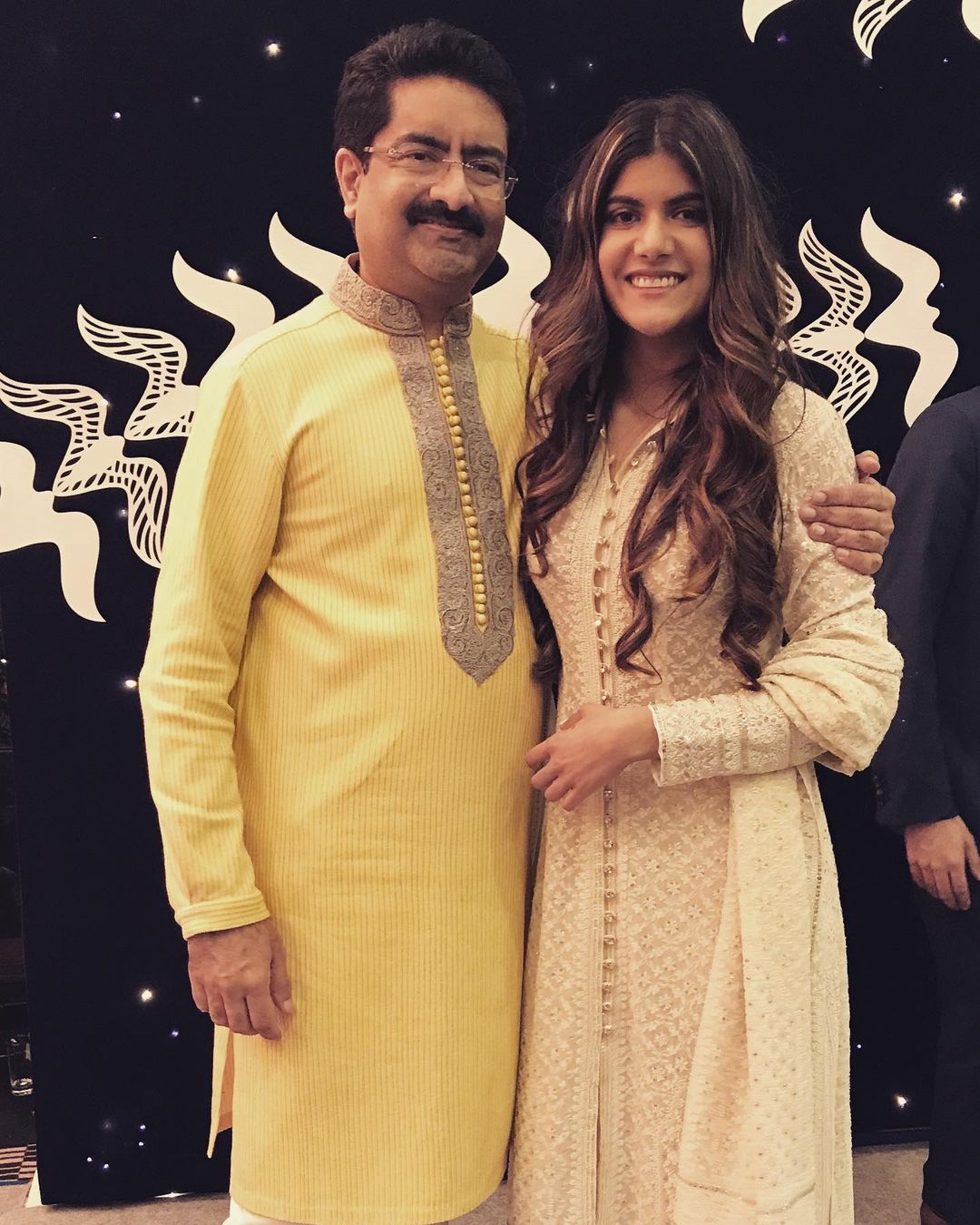 Kumar Mangalam Birla Daughter Ananya Birla Bold Pictures Singer