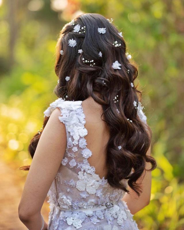 Share 76+ bridal hairstyle for frock super hot - POPPY