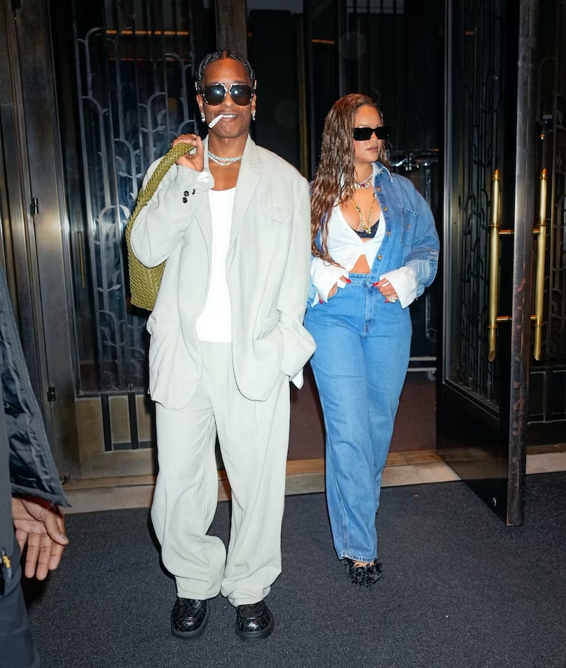 Are Rihanna And ASAP Rocky Engaged? The Singer Wore A Massive Diamond ...