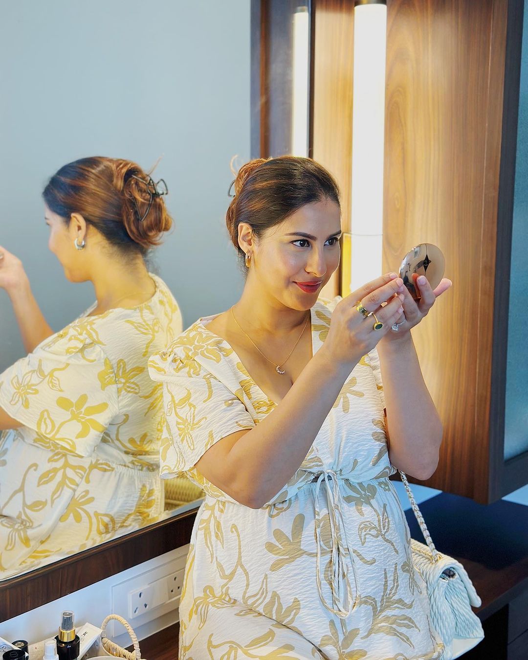 vikrant massey and sheetal thakur pregnancy