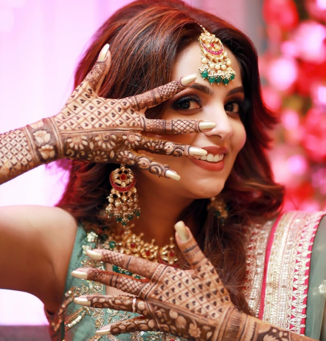 tv actresses bridal mehendi