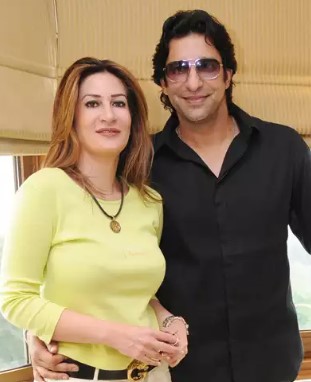 Who was Wasim Akram's first wife, Huma Mufti? She died 14 years after their marriage due to multiple organ failure