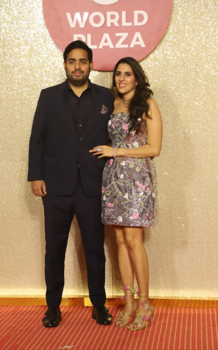 shloka mehta at jio world plaza