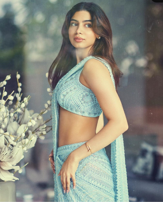 khushi kapoor desi looks