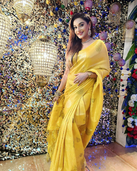 celeb inspired looks for chhath puja