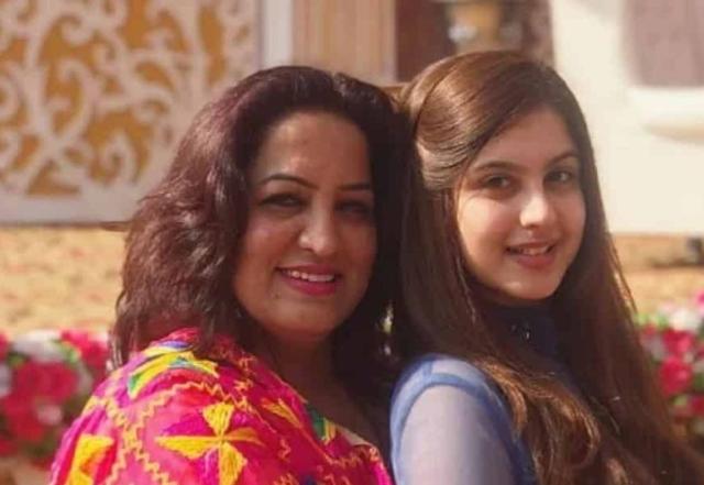 Tunisha's mother on allegations about taking her daughters money