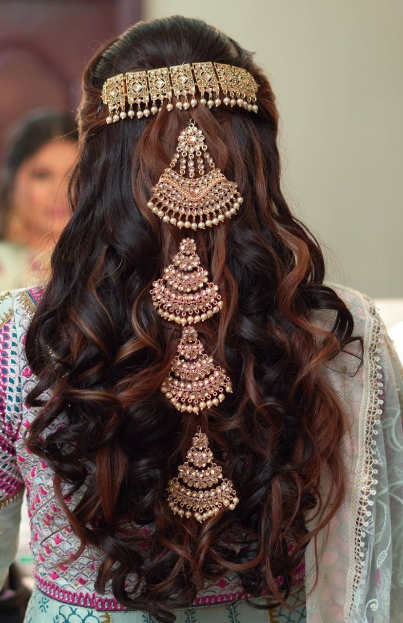 Traditional and Trendy Hairstyles to Try Out With Gajra and Mogra! | Indian  hairstyles, Indian bride hairstyle, South indian hairstyle