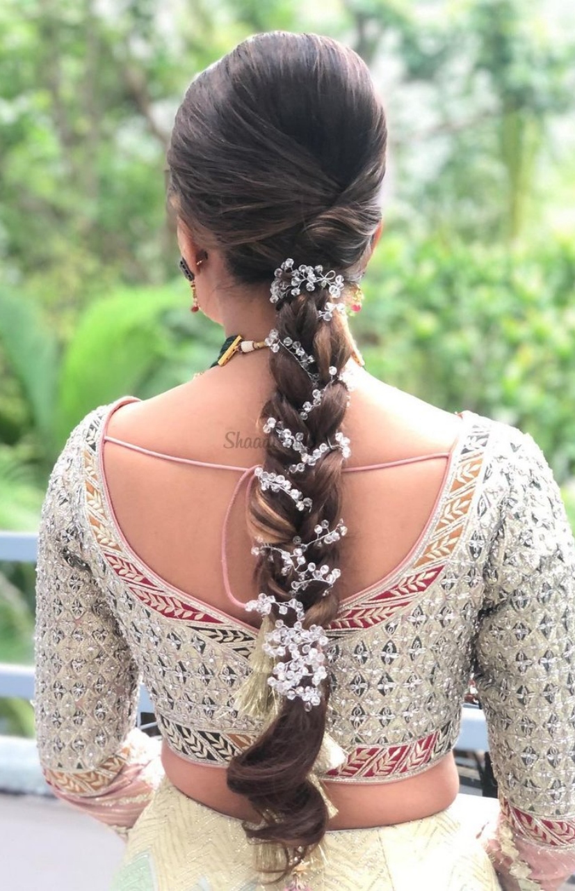 27 Effortlessly Stylish Half-tie Hairstyles We Spotted on Real brides | Hair  styles, Open hairstyles, Indian hairstyles