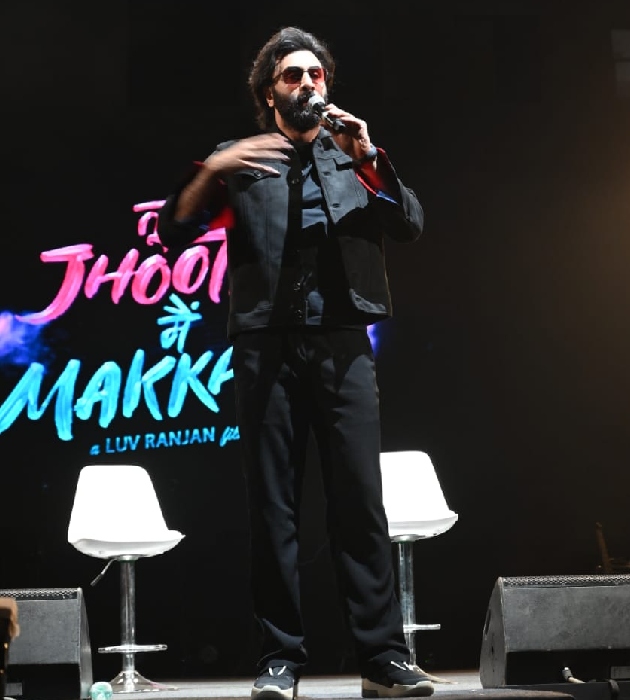 Ranbir Kapoor Wishes Wifey, Alia Bhatt And Daughter, Raha On Valentine's Day During A Live Concert