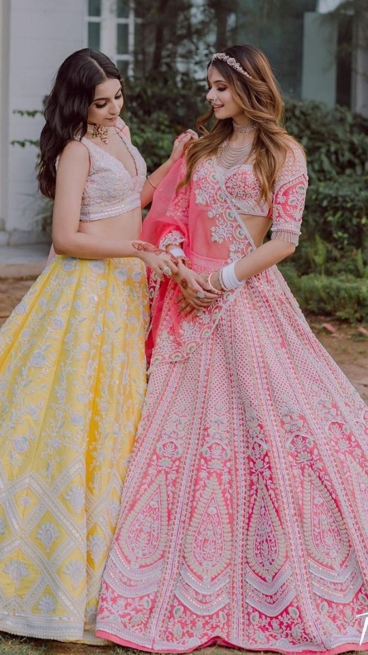 bride in salmon pink